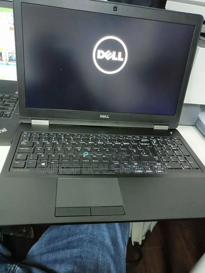 Laptop Dell Latitude E5570 8GB Intel Core I5 SSD 256GB