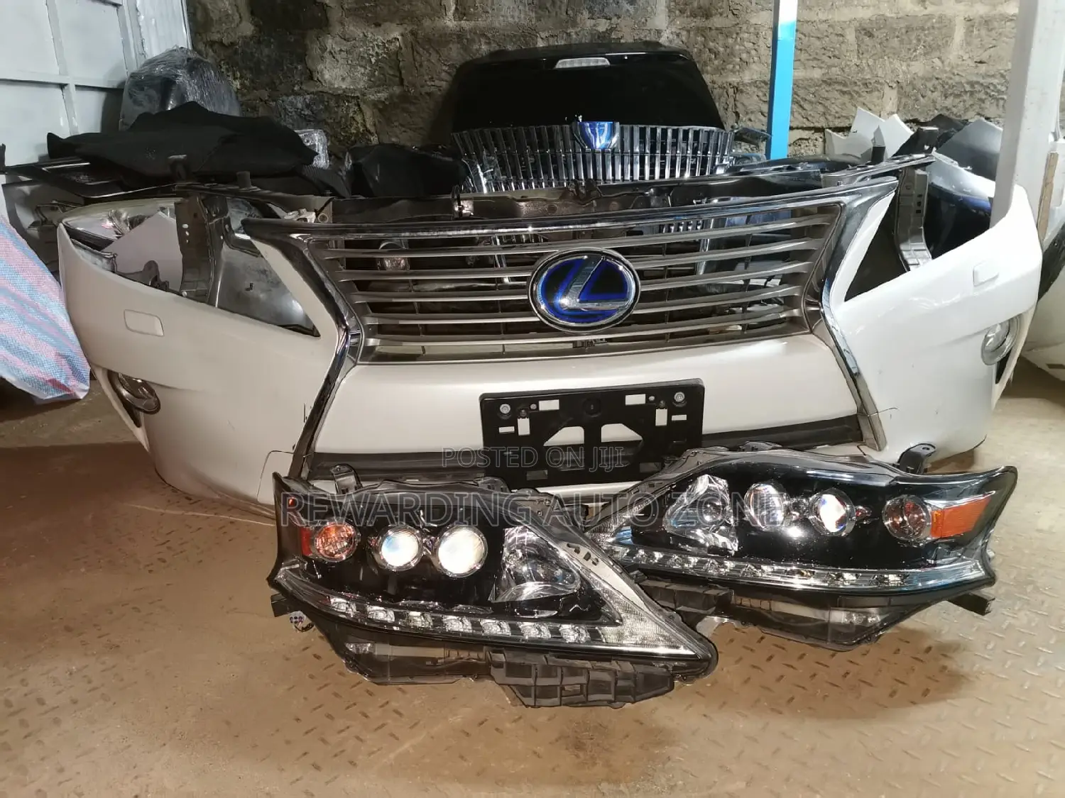 Lexus Rx450 Nosecut.