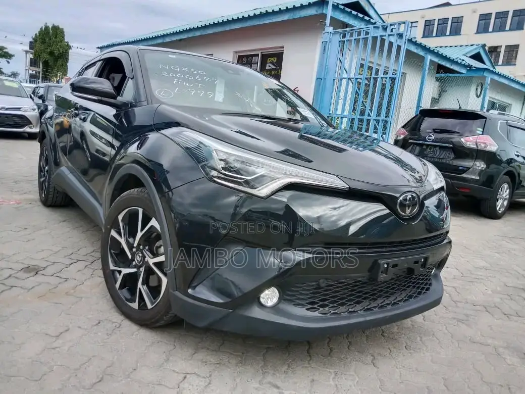Toyota C-HR 2017 Green