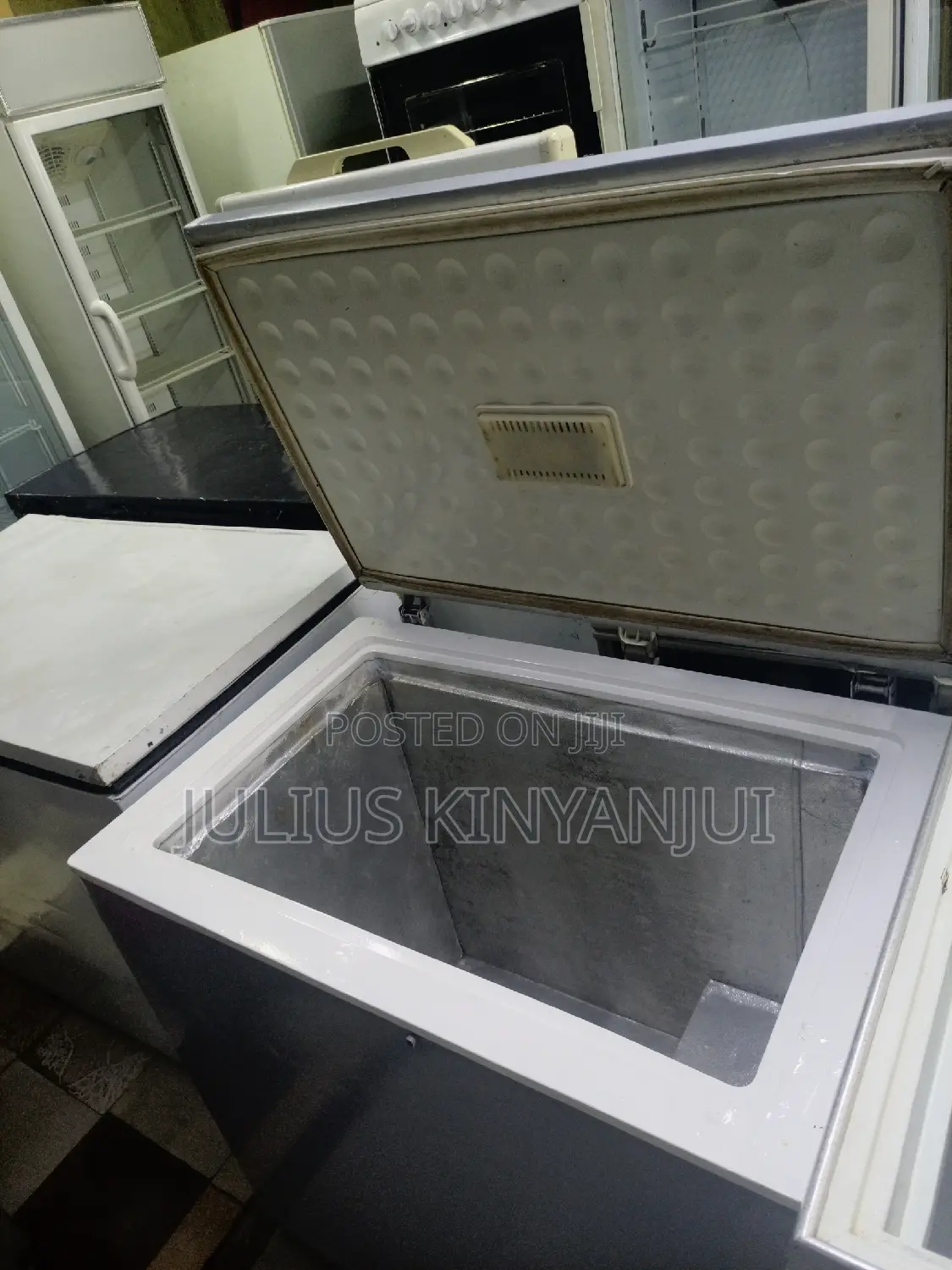 250L Chest Freezer