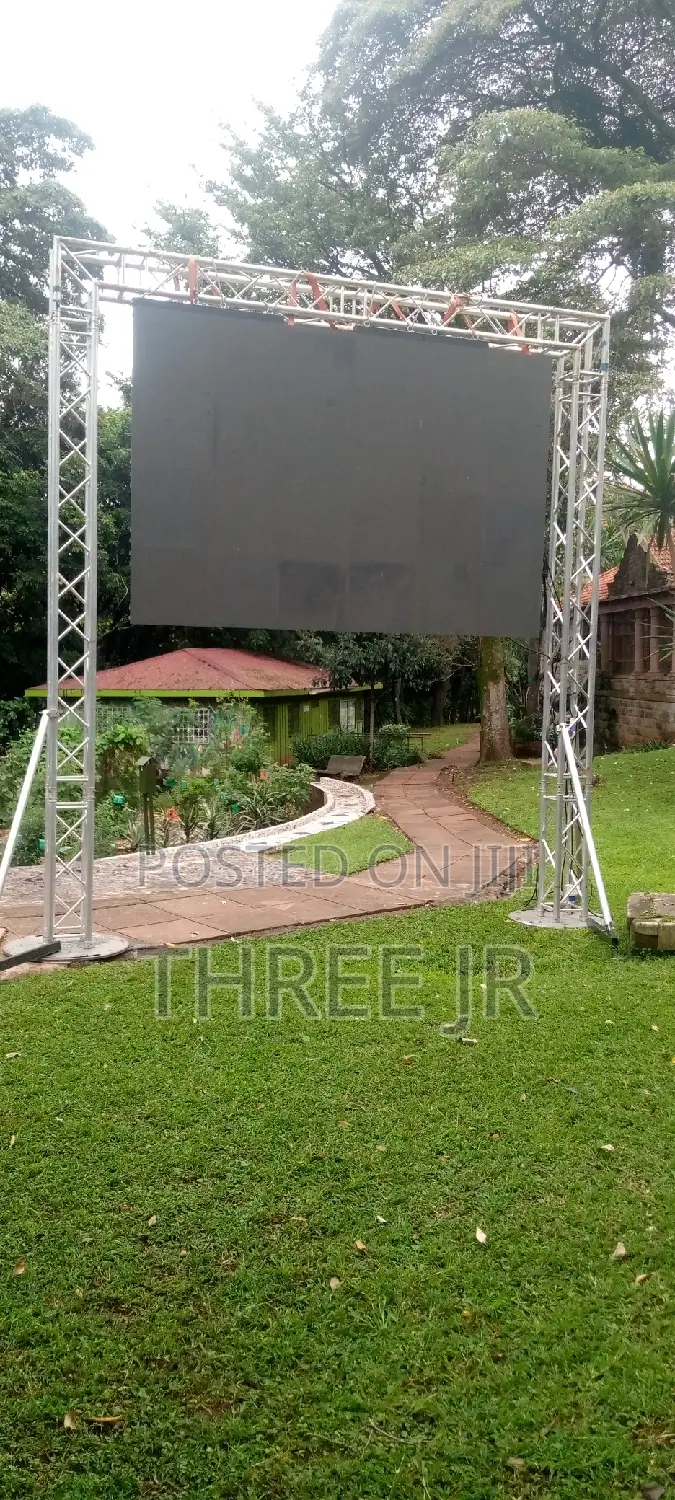 Nice Set Up Truss for Hire Available 4x4m
