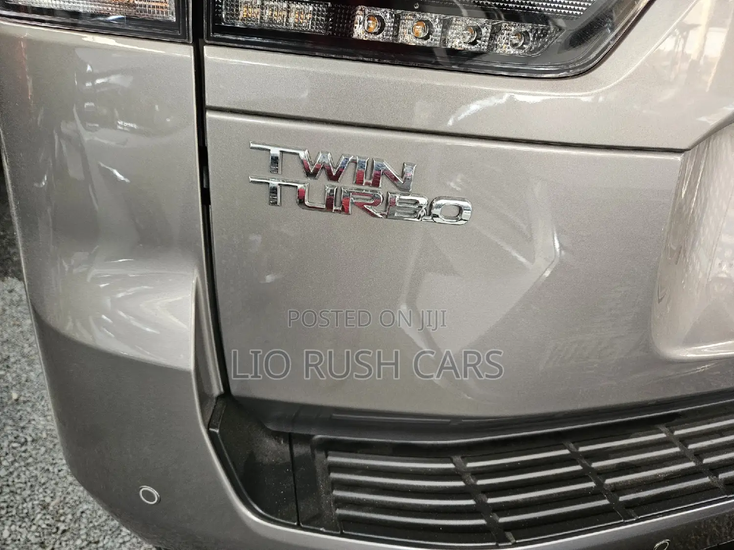 Toyota Land Cruiser 2023 Gold