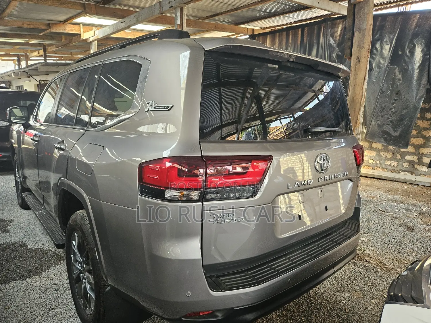 Toyota Land Cruiser 2023 Gold