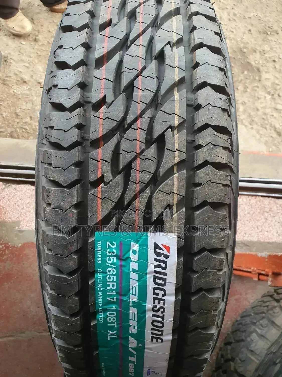 235 /65 R17 Bringstone
