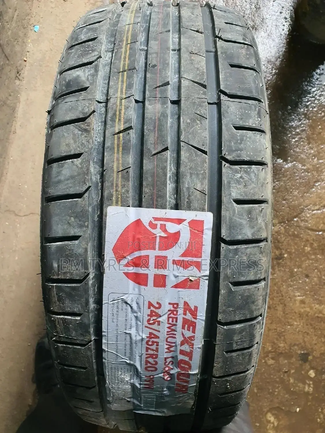 245 /45 R20 Zextour