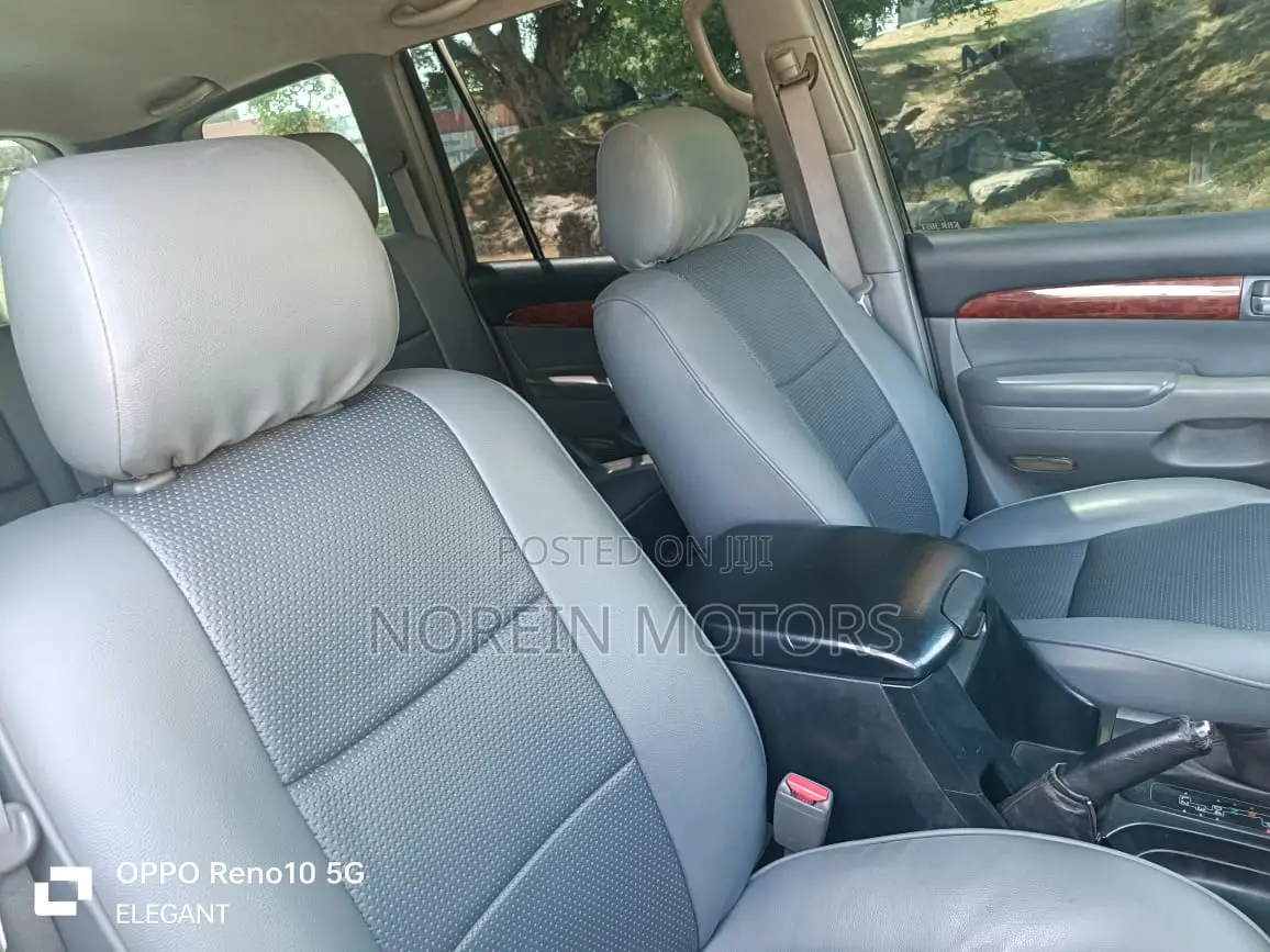 Toyota Land Cruiser Prado 2007 Gray