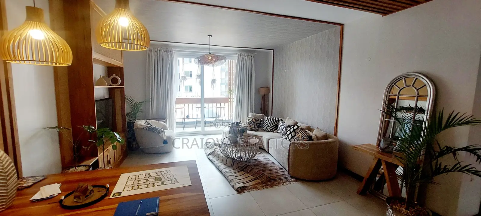 3bdrm Apartment in Gateway Mall Area for sale