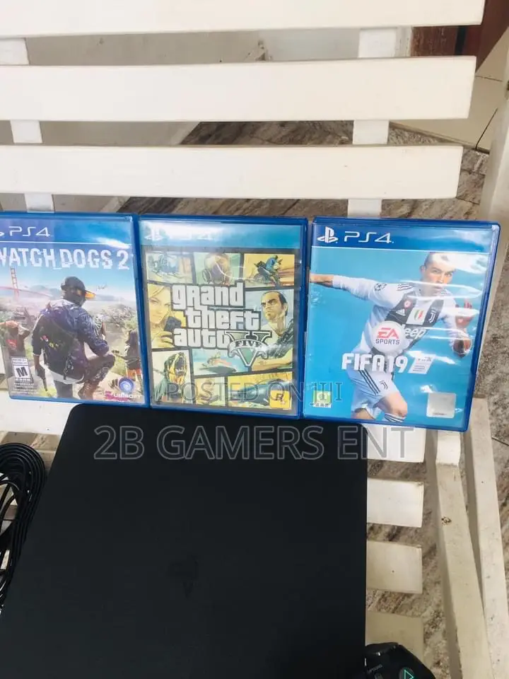 Slim Console Ps4, Gta v , Watchdogs