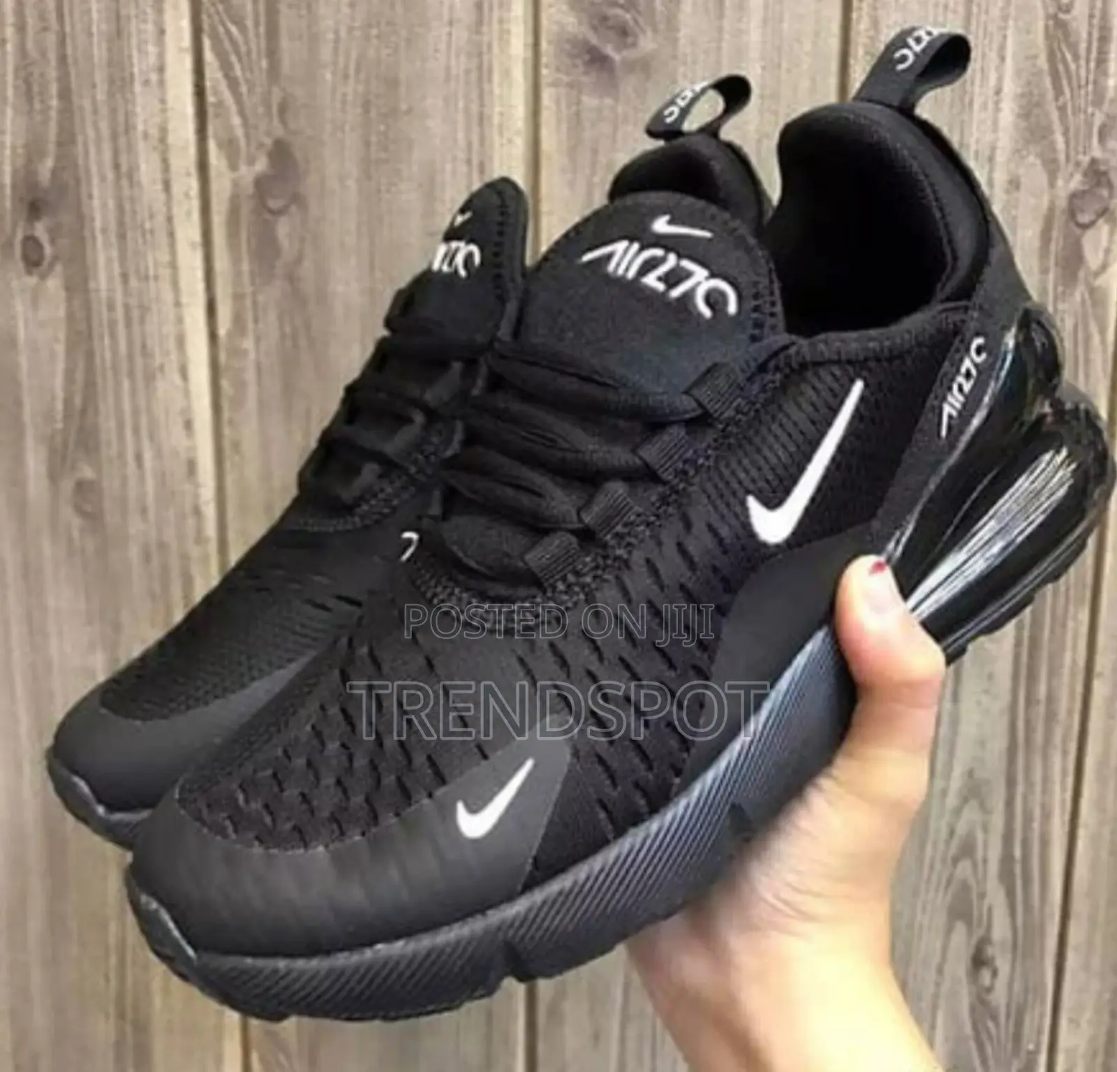 Nike Air Force 270