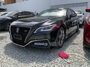 Toyota Crown 2018 Black