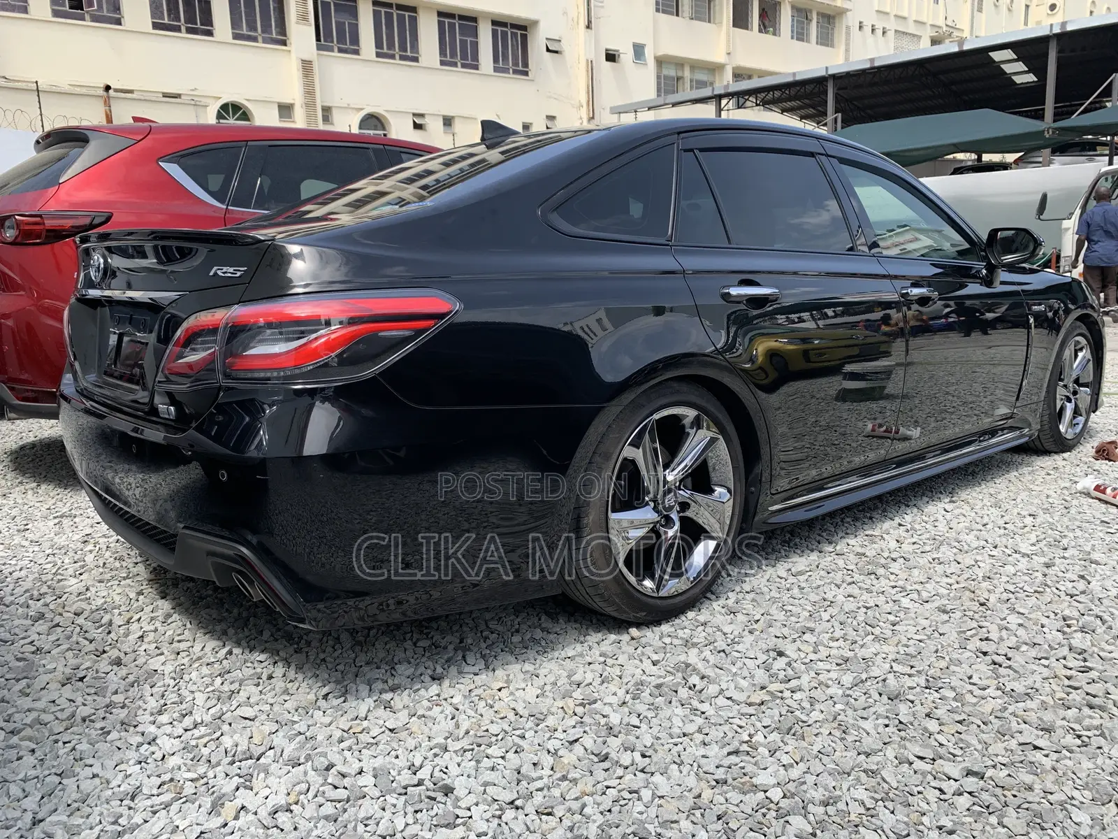 Toyota Crown 2018 Black