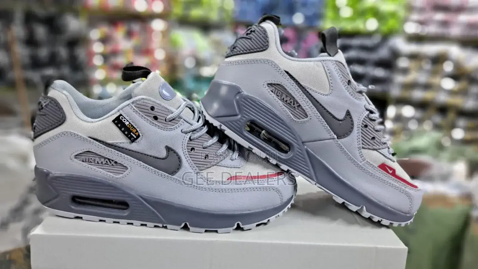 Airmax 90 Grey Sneakers >Airmax 90 Sneakers