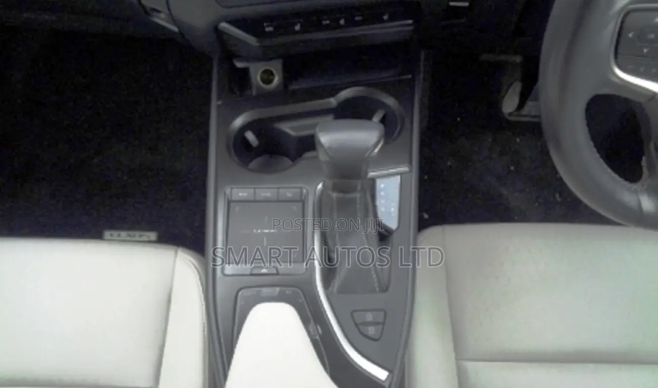 Lexus UX 200 2019 Green