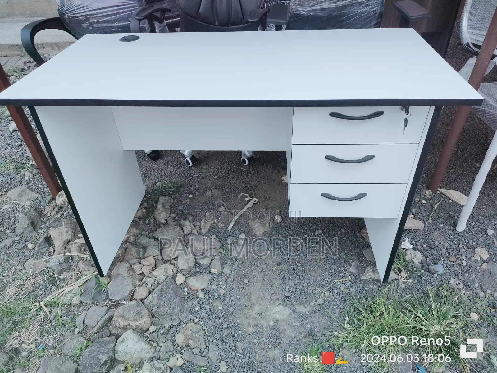 White and Lockable Drawers Office Table 1.2m