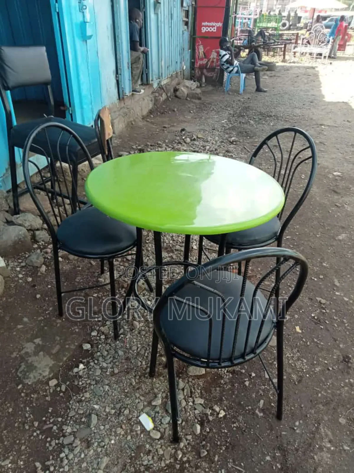 Restaurants and Bar Table