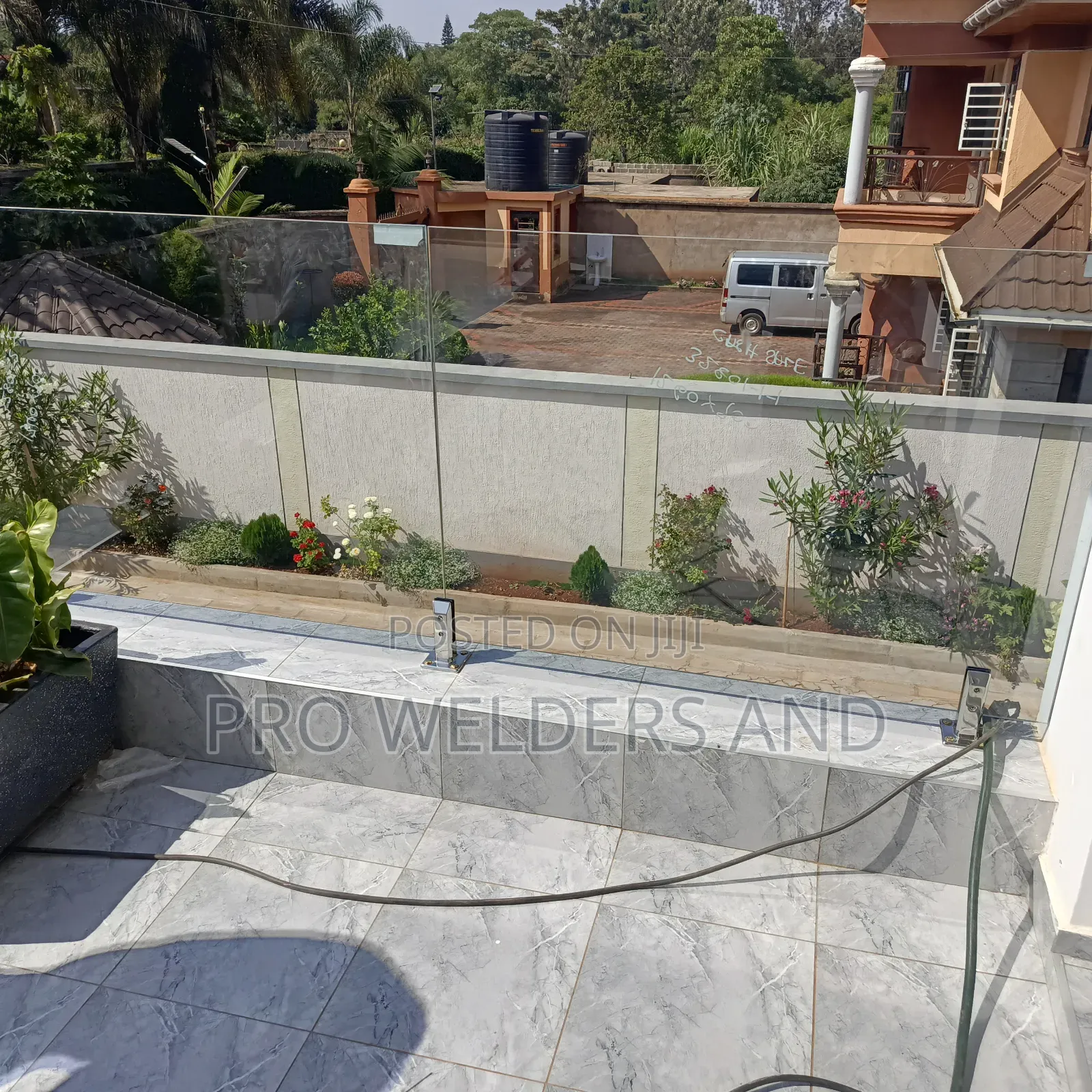 Spigot Glass Railing