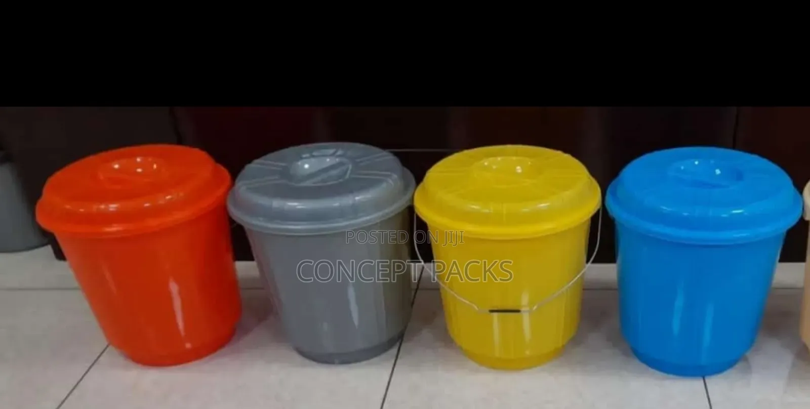 20 Litres Plastic Laundry Buckets With Metalic Handles.
