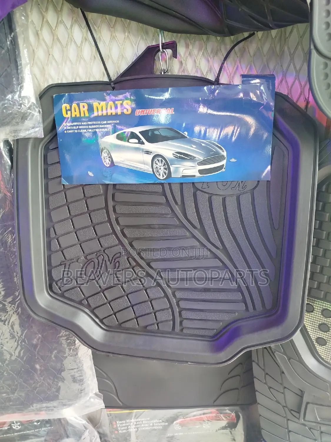 Universal Cr Floor Mats