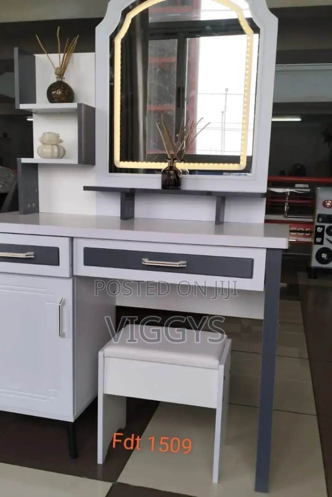 Quality Executive Dressing Mirror