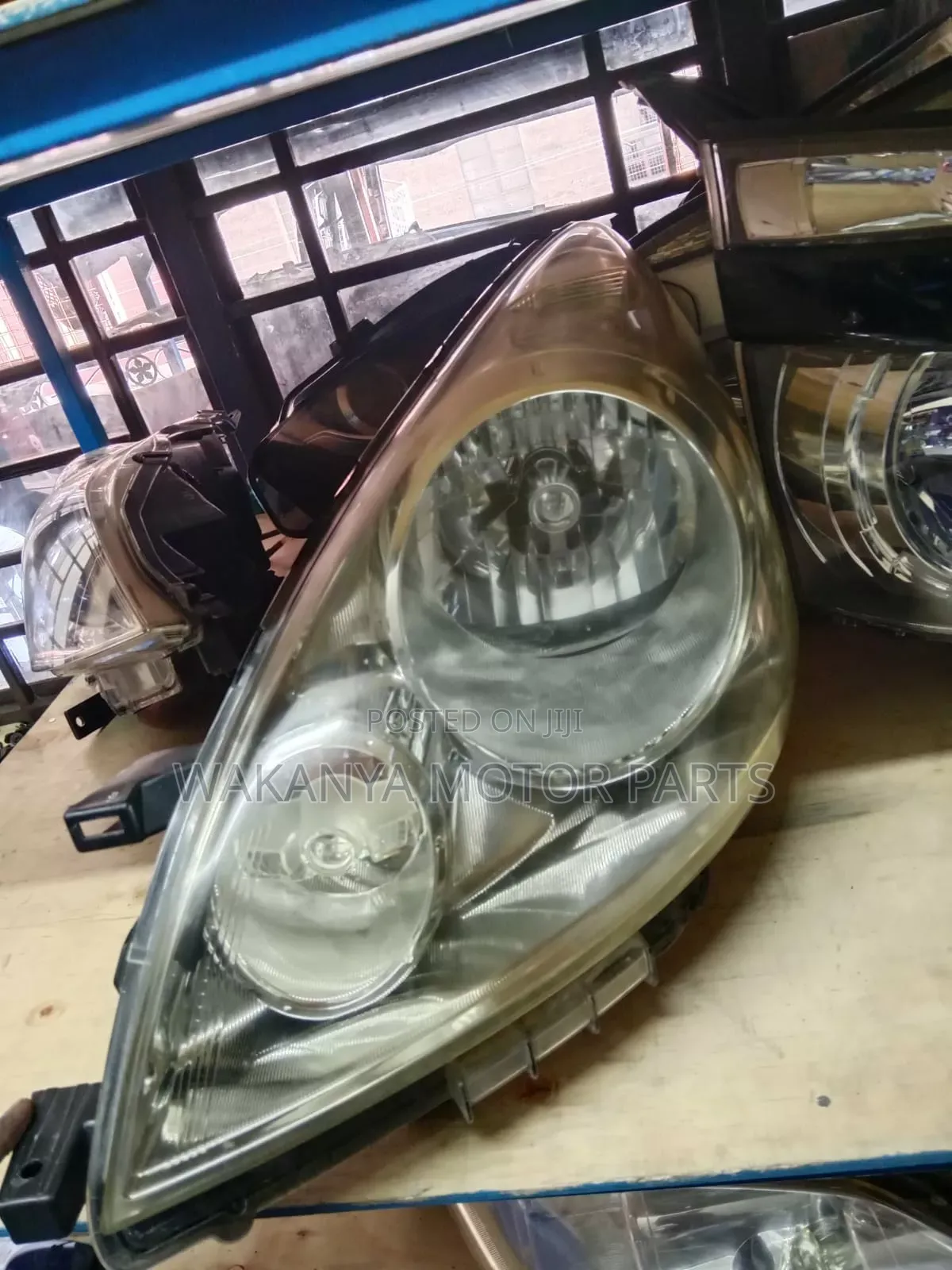 Nissan Note E11 Non Xenon Headlamp Model 2008/2011, Ex Japan