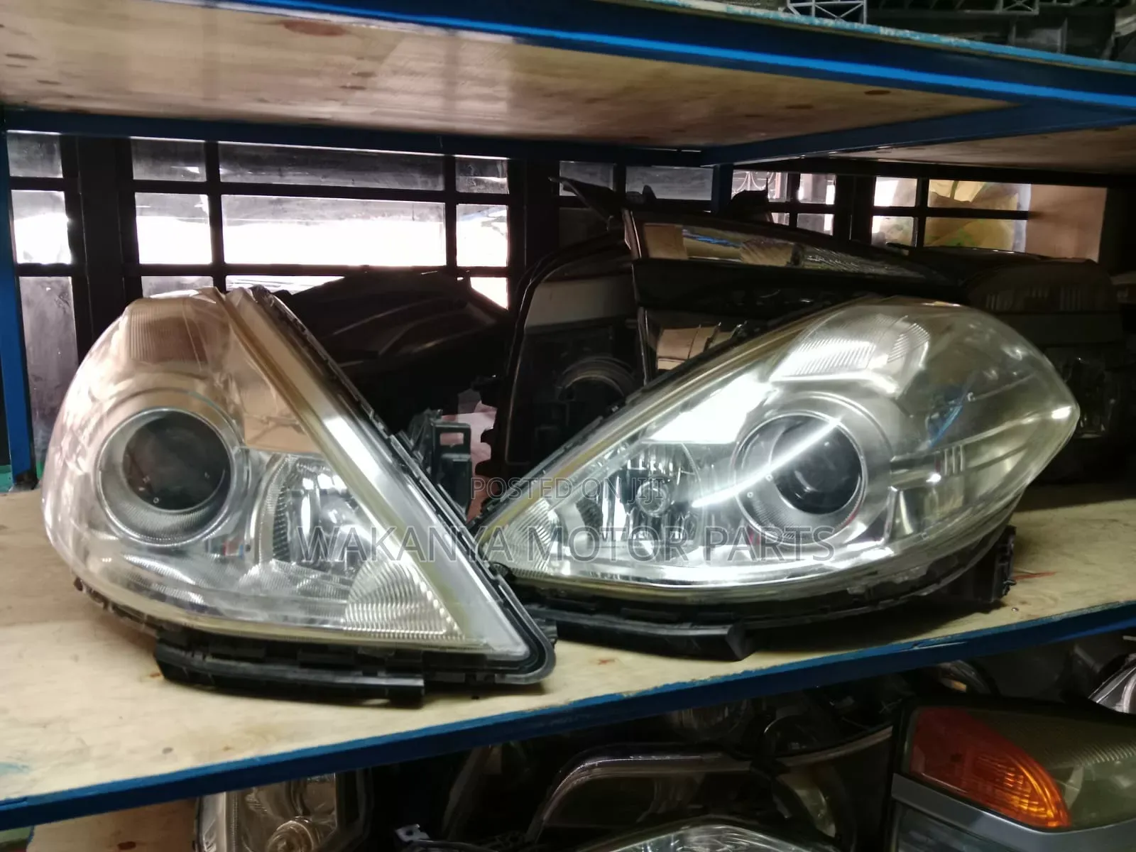 Nissan Tiida Xenon Headlights Model 2008 to 2010, EX Japan