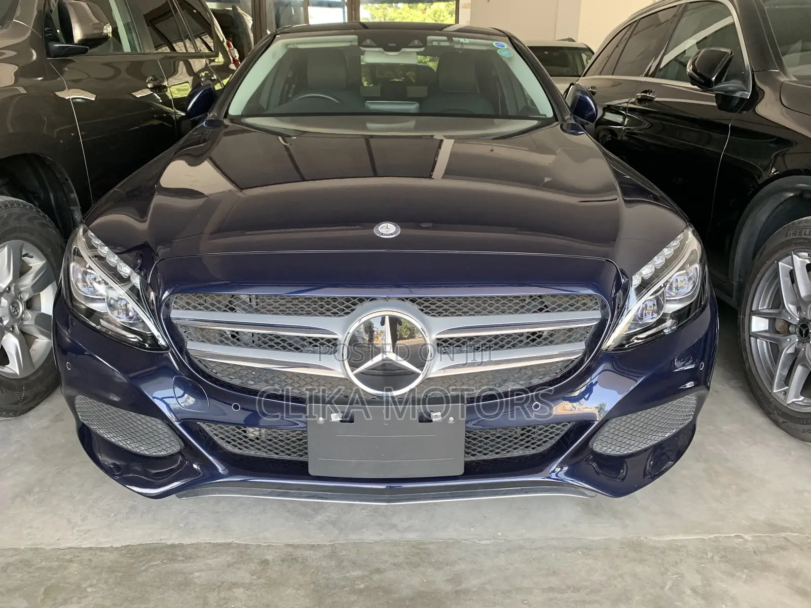 Mercedes-Benz C200 2016 Blue