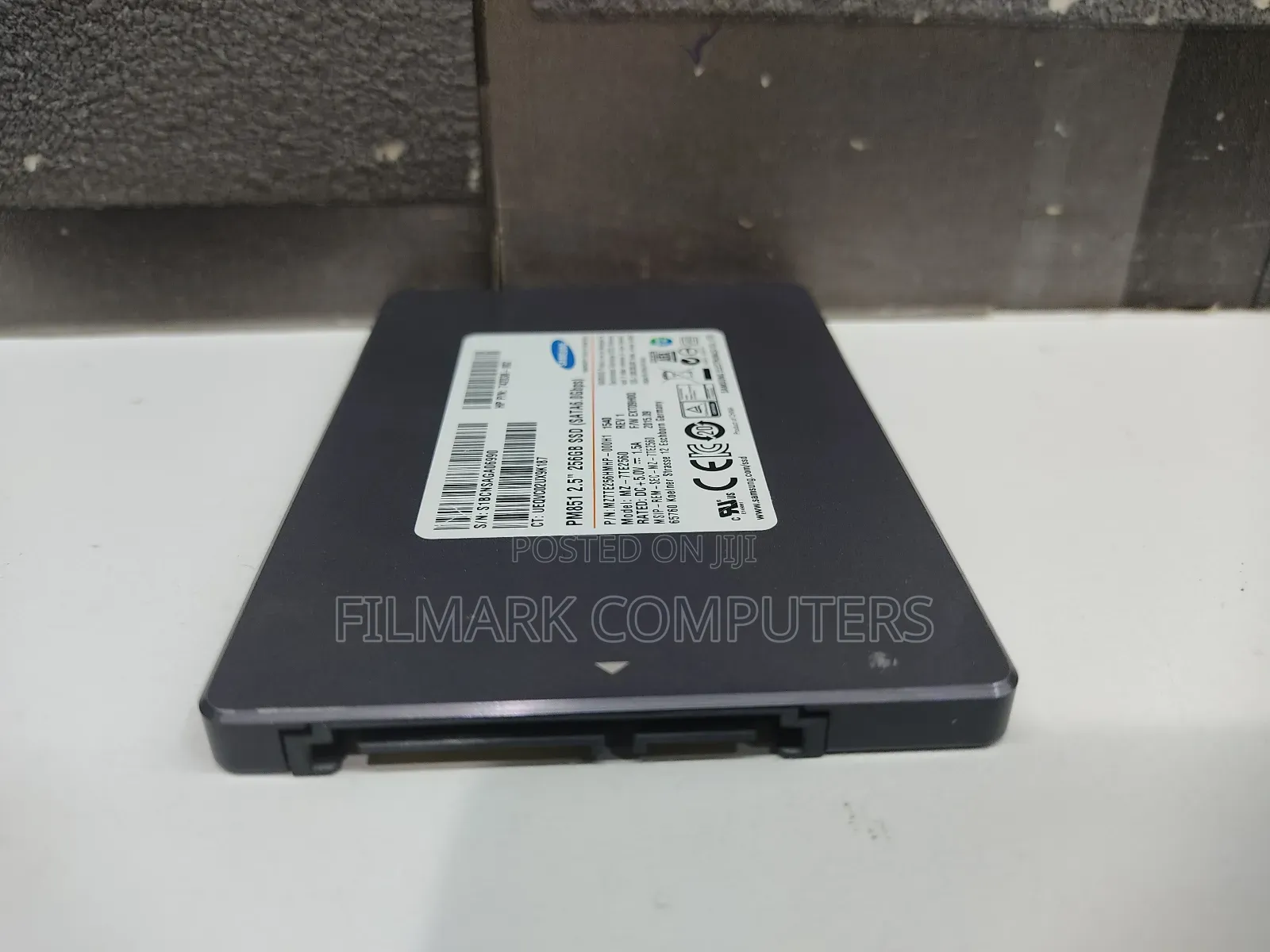 Samsung Mz-7te2560 2.5" SSD 6.0gbps Sata Pm851 256gb