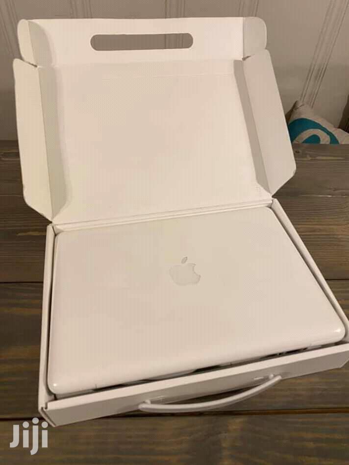 Laptop Apple MacBook 3GB Intel Core 2 Duo HDD 500GB