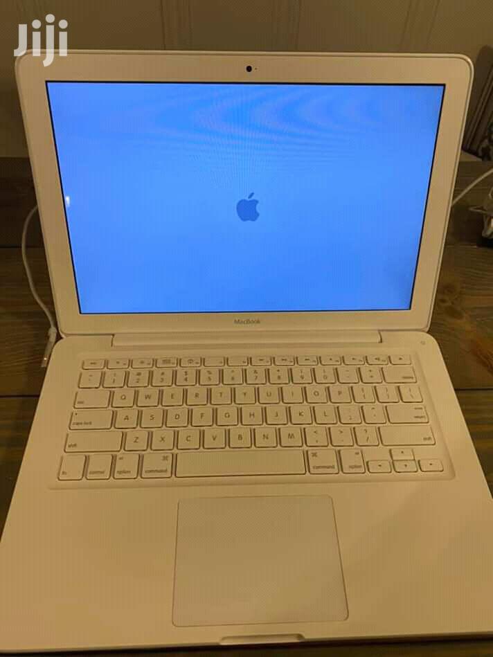 Laptop Apple MacBook 3GB Intel Core 2 Duo HDD 500GB