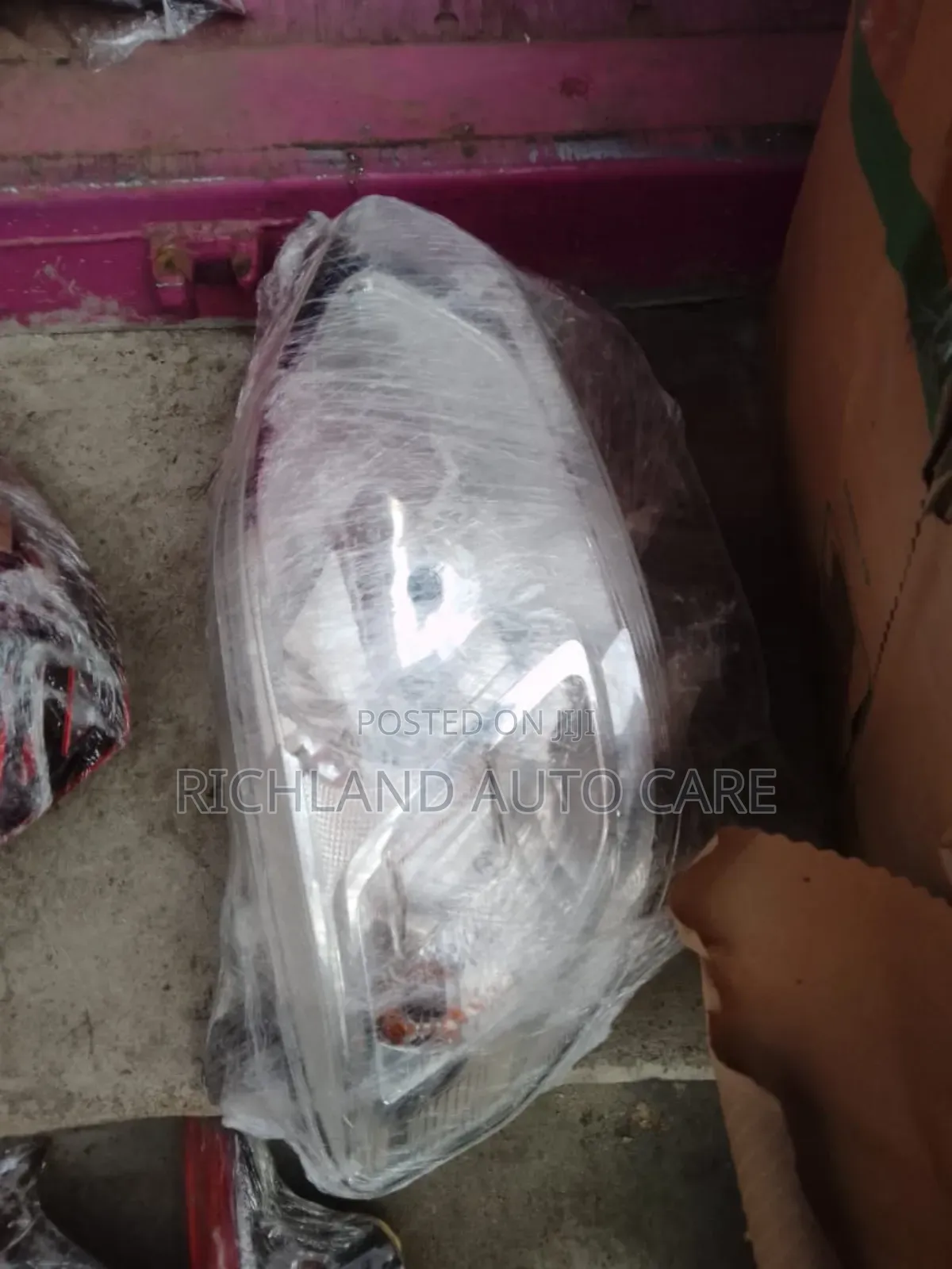 Headlight for Toyota Passo M700A Non Left