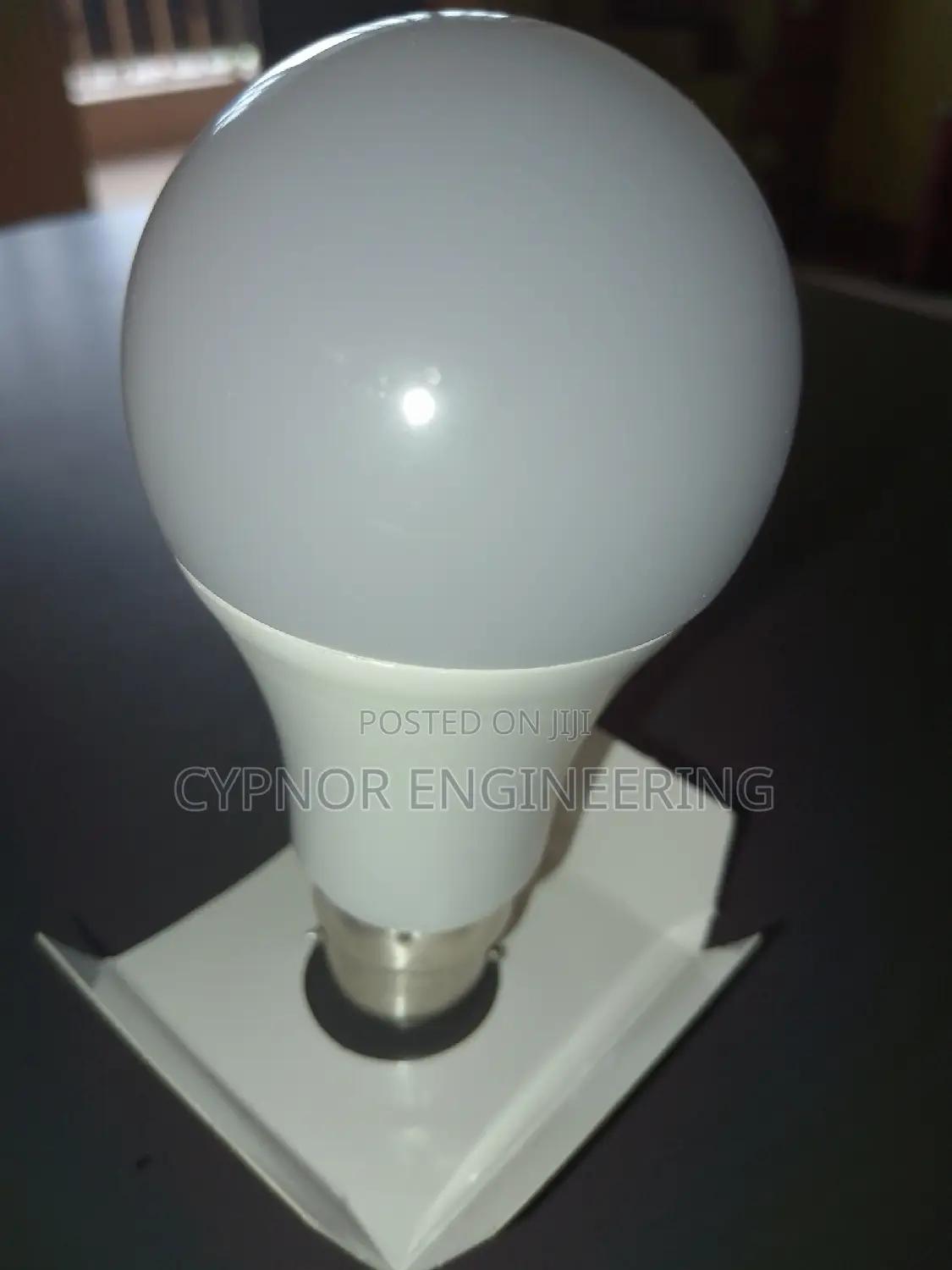 Smart Bulb With Remote on/Off