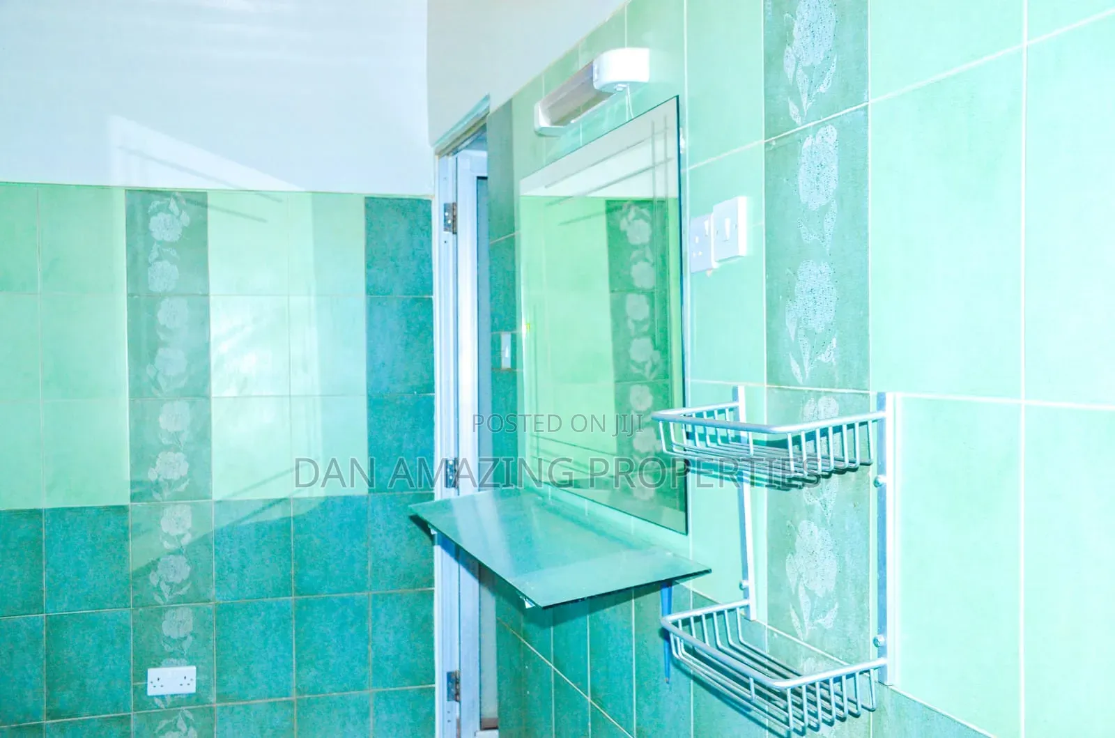 4bdrm Maisonette in Parliament Road, Syokimau for sale
