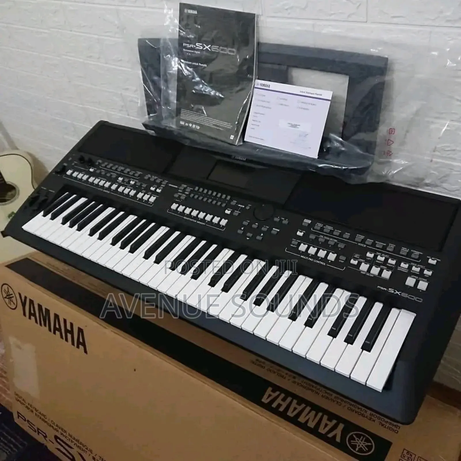 Professional Yamaha Sx600 Digital Keyboard