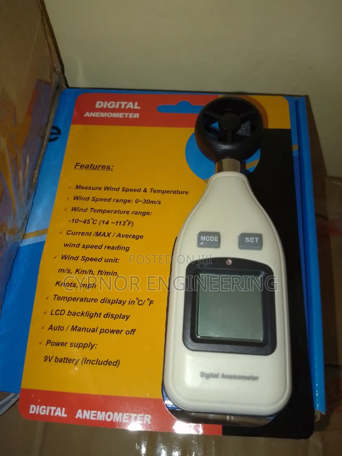 Outdoor Wind Tracker Digital Anemometer Device