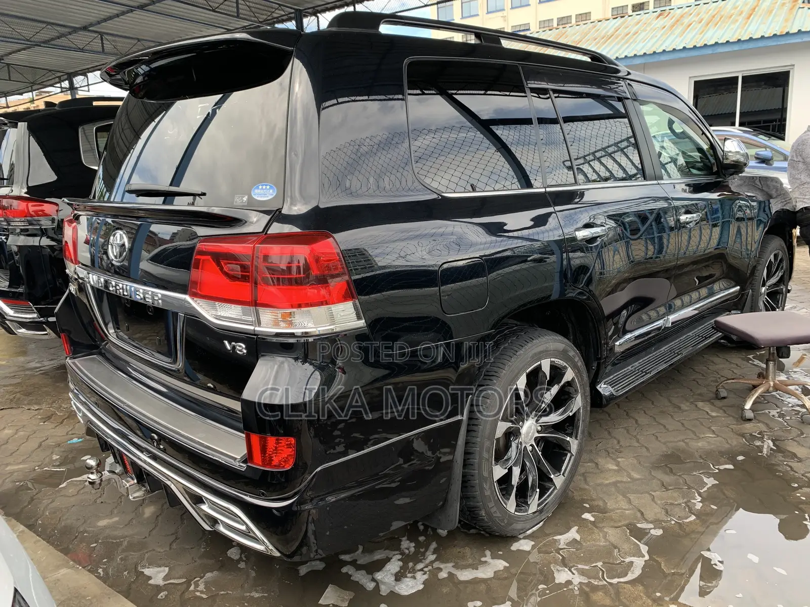 Toyota Land Cruiser 4.6 V8 ZX 2017 Matt Black