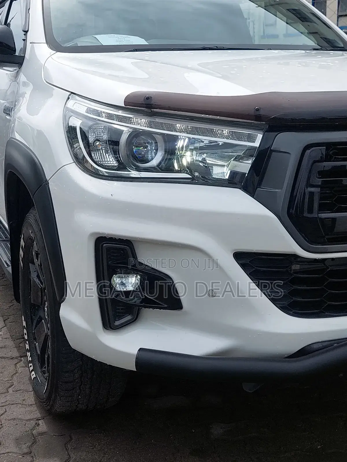 Toyota Hilux 2019 White