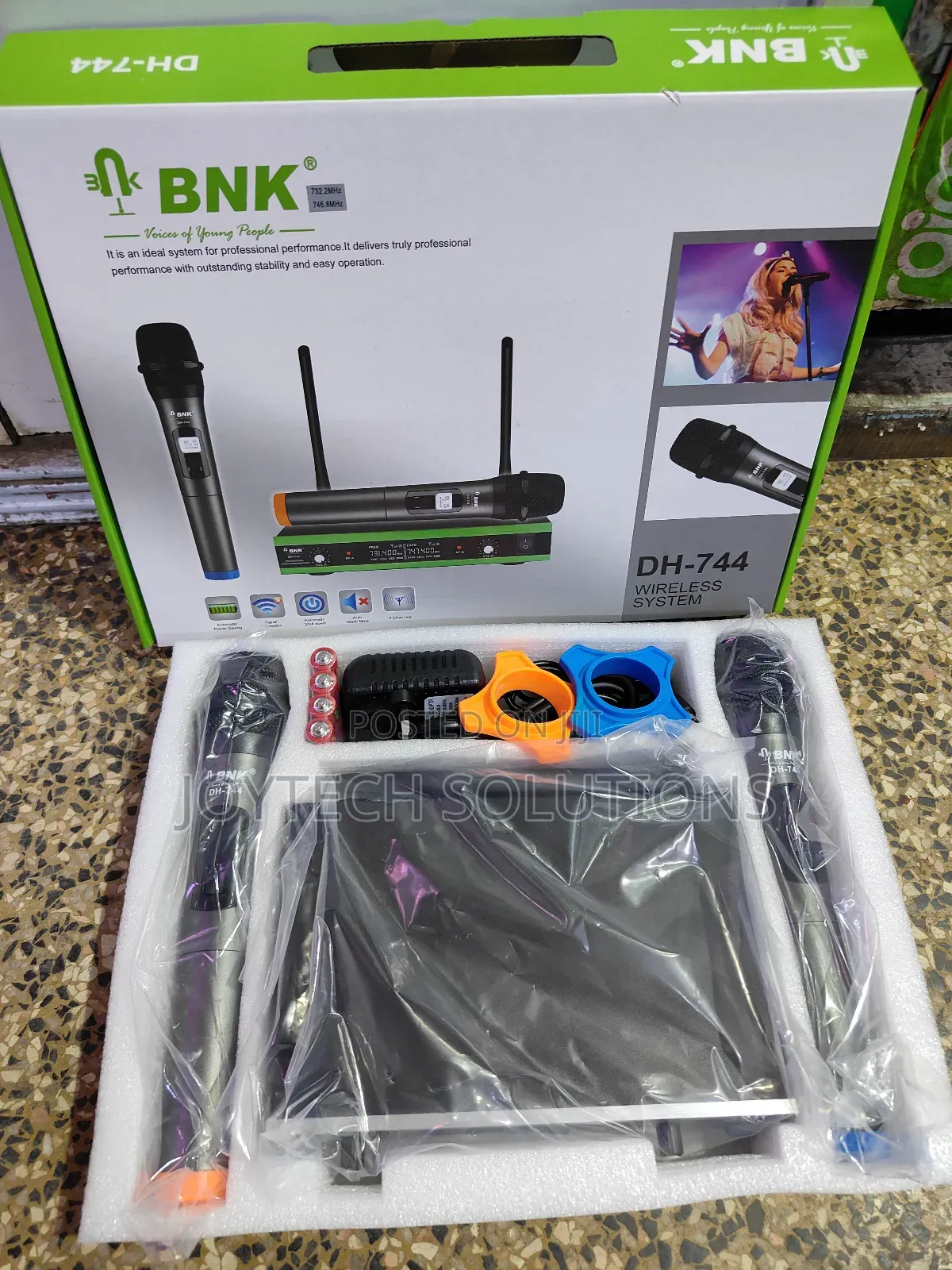 BNK Dual Wireless Microphone , Up to 70 Meter