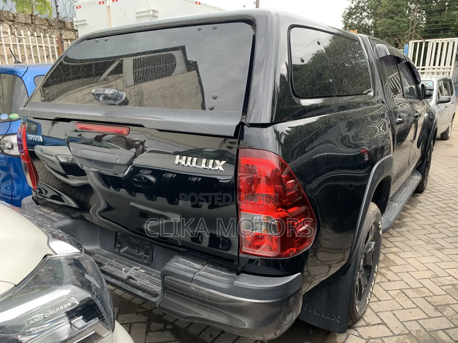Toyota Hilux 2019 Matt Black