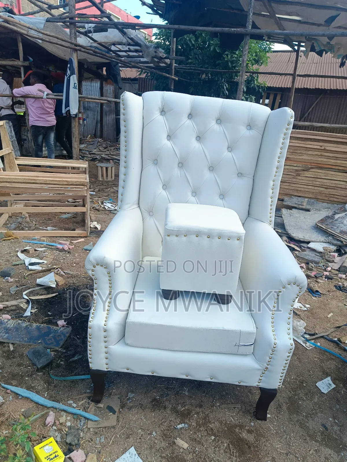 King Chair or Pedicure Chair, Cream White With Puff.