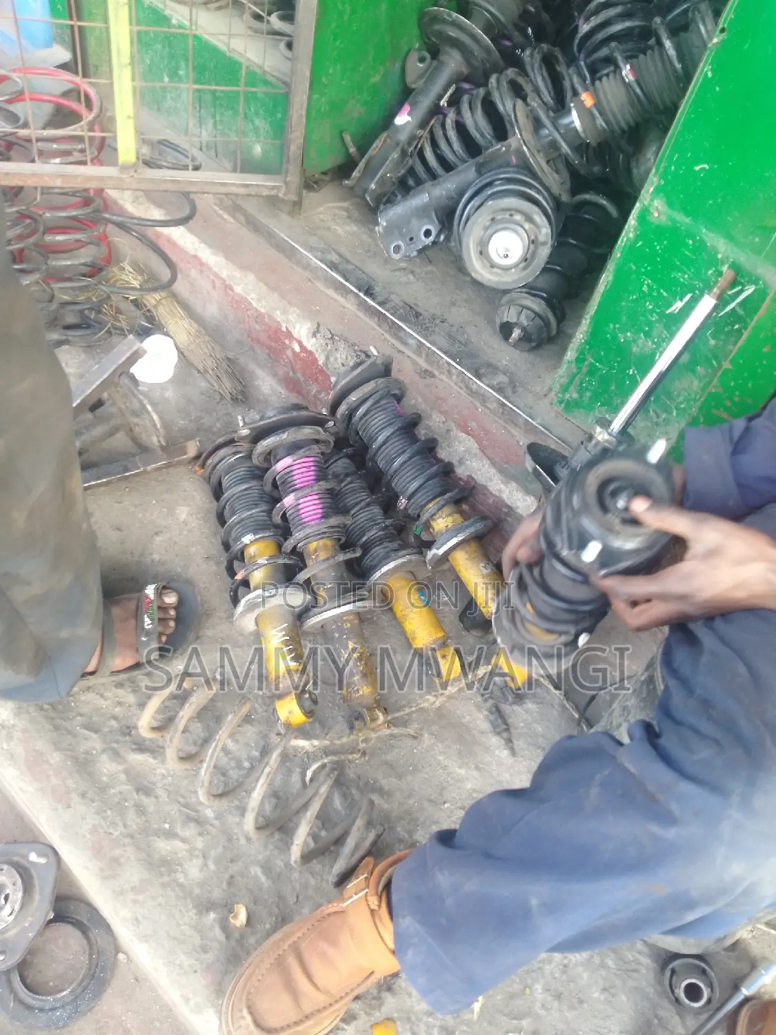 Subaru Outback Bp9 Bp5 Blistain Yellow Shock 