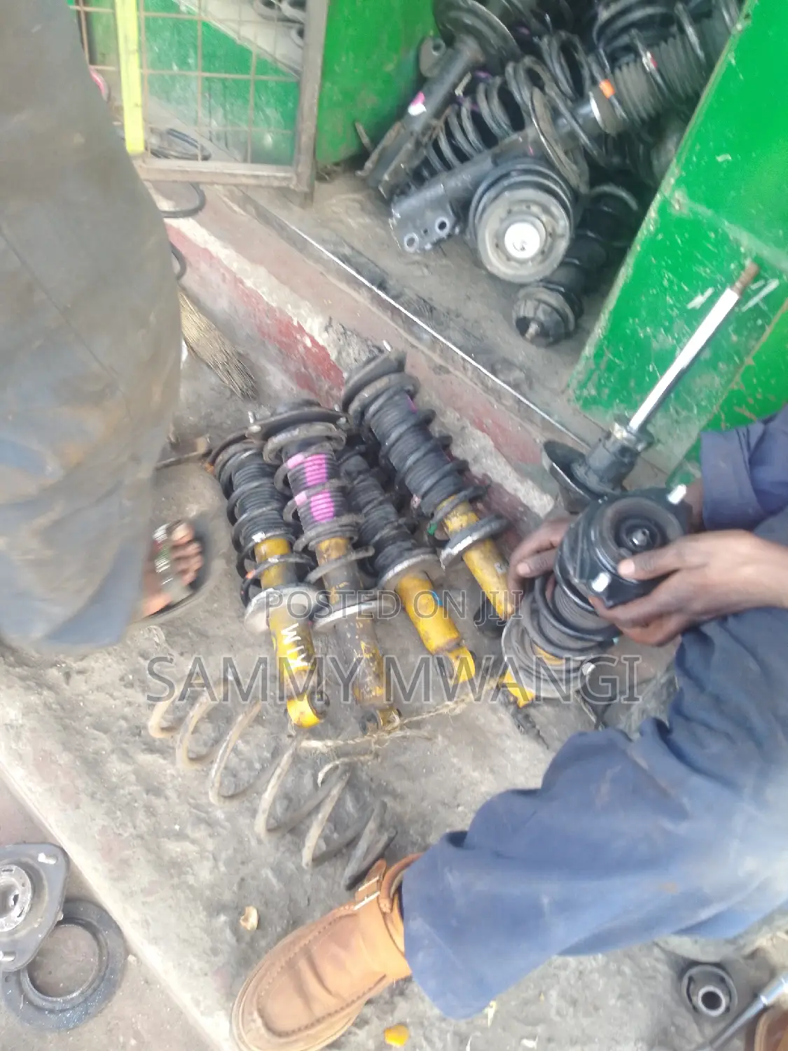 Subaru Outback Bp9 Bp5 Blistain Yellow Shock 