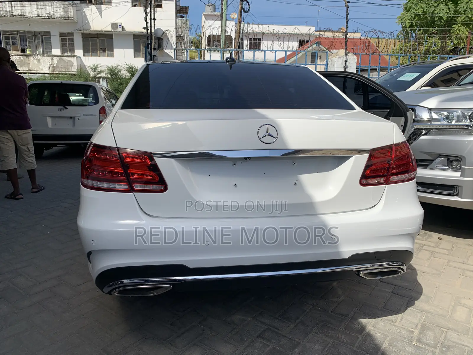 Mercedes-Benz E250 2016 Off white