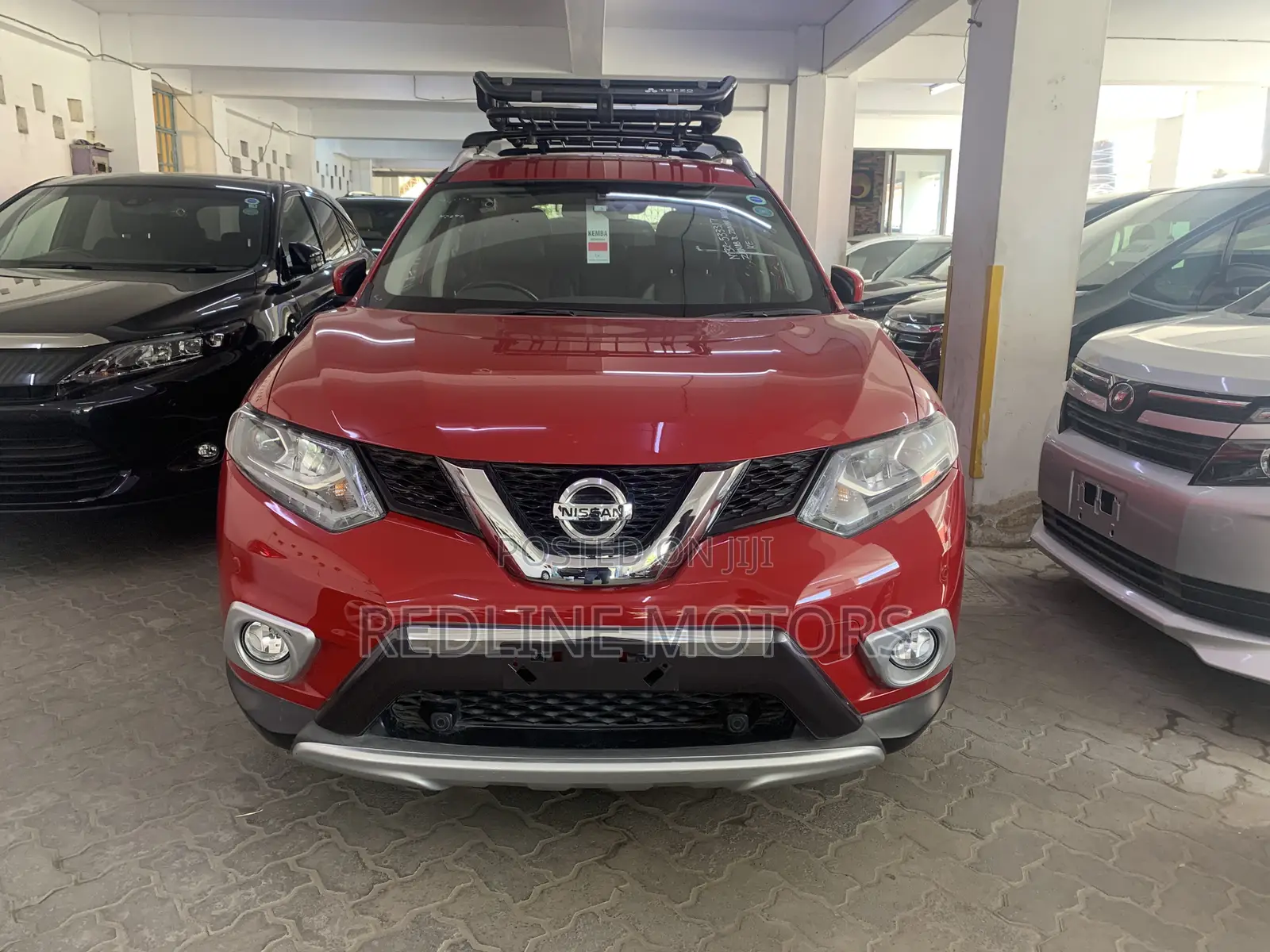 Nissan X-Trail 2.0 Petrol FWD 2016 Red