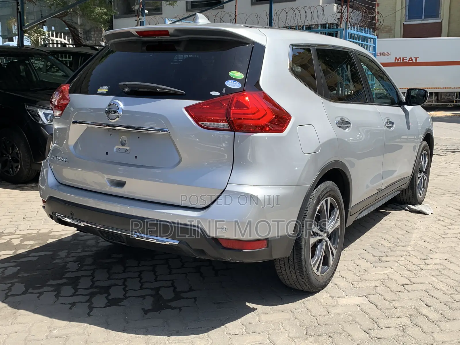 Nissan X-Trail 2.0 Petrol FWD 2017 Silver