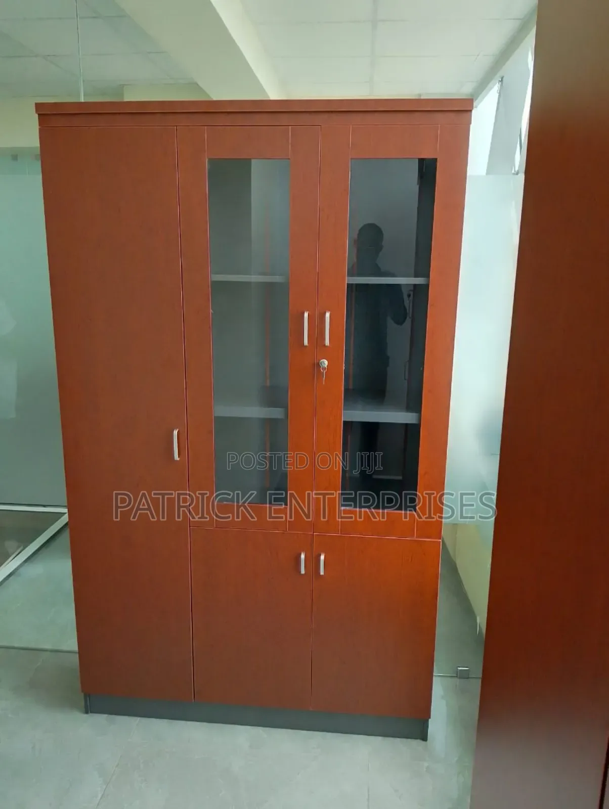 Imported Morden Wooden/Mahogany Bookshelf/File Cabinet