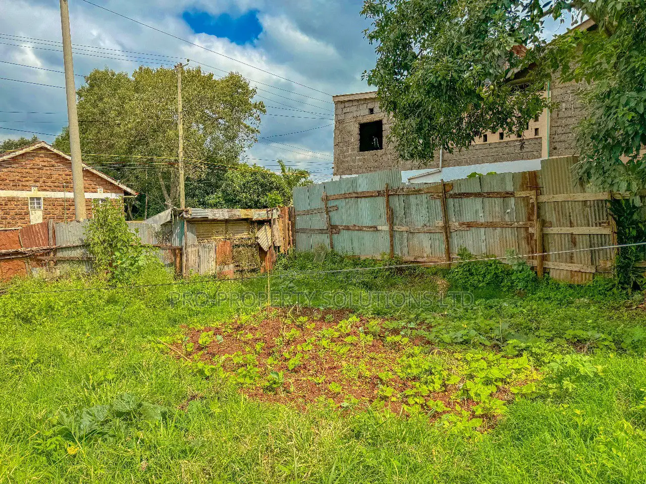Prime Commercial Plot Touching Tarmac for Sale in Kinoo.