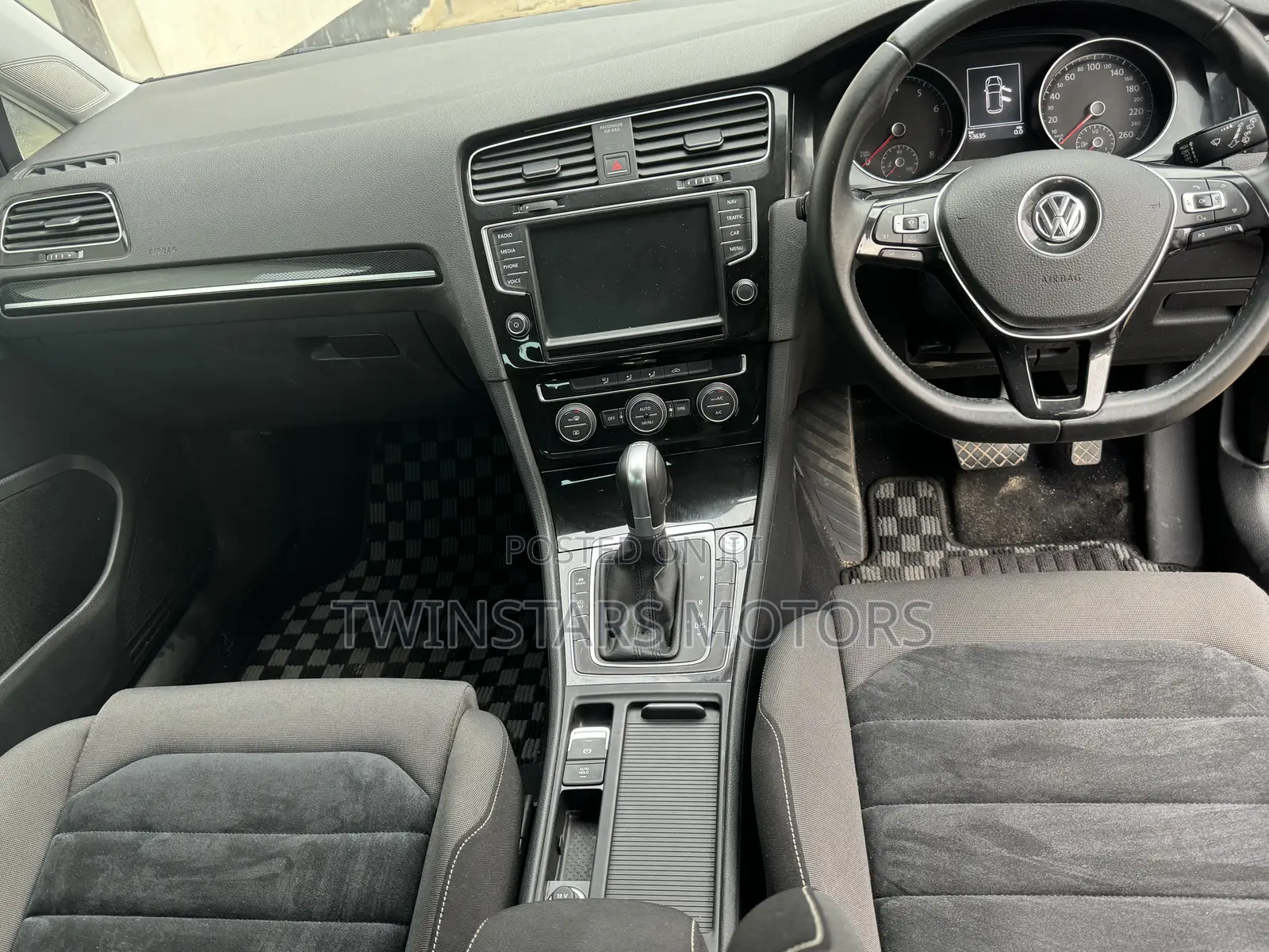 Volkswagen Golf TSI SEL 4-Door FWD 2017 Matt Black