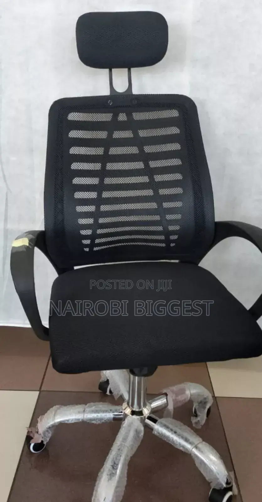 Classic Secretarial Mesh Office Chair With Headrest
