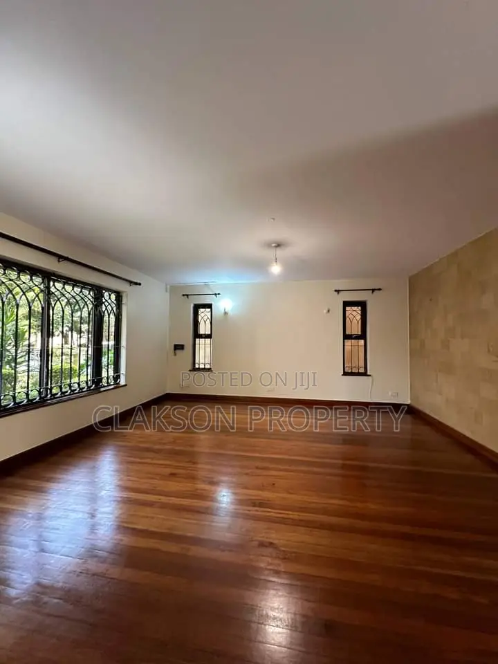 4bdrm Townhouse / Terrace in Lavngton, Lavington for rent