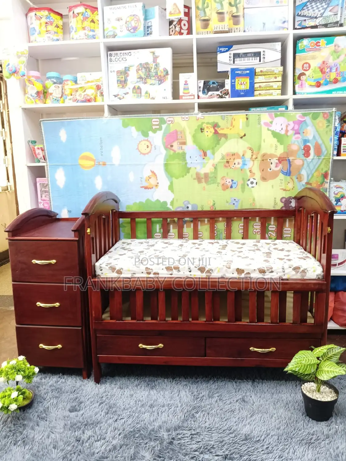 Child's Baby Cot * Baby Cot